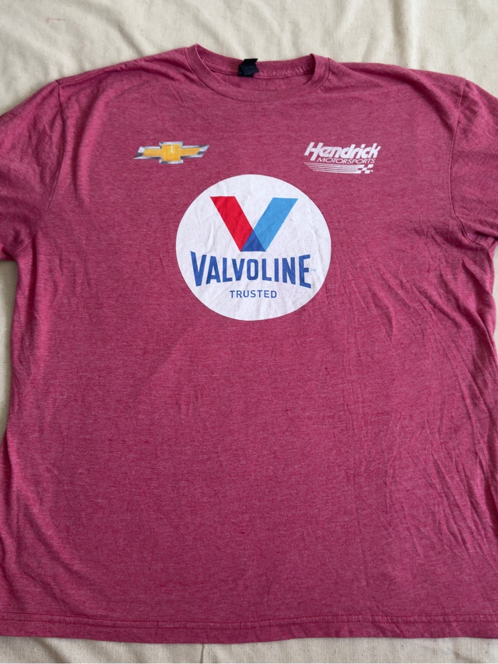 Valvoline Logo Short-Sleeve Tee in Heather Raspberry